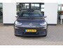 Volkswagen ID.3 First Plus 58 kWh 204PK / 150kW, NL Auto Door ons geleverd en onderhouden, fietsen steunhaak, SOH 88% adaptieve cruise control (acc), LED Matrix (IQ.Lights), achteruitrijcamera (rear view), keyless start & entry, 19" LMV, elektrisch verstel-, verwarm- en inklapbare buitenspiegels (spiegel pakket), verwarmbare voorstoelen, DAB+, navigatie, Apple Carplay & Android Auto, parkeersensoren voor en achter (pdc), multifunctioneel lederen stuurwiel etc.