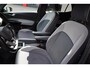 Volkswagen ID.3 First Plus 58 kWh 204PK / 150kW, NL Auto Door ons geleverd en onderhouden, fietsen steunhaak, SOH 88% adaptieve cruise control (acc), LED Matrix (IQ.Lights), achteruitrijcamera (rear view), keyless start & entry, 19" LMV, elektrisch verstel-, verwarm- en inklapbare buitenspiegels (spiegel pakket), verwarmbare voorstoelen, DAB+, navigatie, Apple Carplay & Android Auto, parkeersensoren voor en achter (pdc), multifunctioneel lederen stuurwiel etc.
