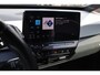 Volkswagen ID.3 First Plus 58 kWh 204PK / 150kW, NL Auto Door ons geleverd en onderhouden, fietsen steunhaak, SOH 88% adaptieve cruise control (acc), LED Matrix (IQ.Lights), achteruitrijcamera (rear view), keyless start & entry, 19" LMV, elektrisch verstel-, verwarm- en inklapbare buitenspiegels (spiegel pakket), verwarmbare voorstoelen, DAB+, navigatie, Apple Carplay & Android Auto, parkeersensoren voor en achter (pdc), multifunctioneel lederen stuurwiel etc.