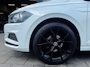Volkswagen Polo 1.0 Trendline - Navigatie I Airco I PDC I LED I Nwe Sport velgen 18 inch I Veiligheid pakket I Trekhaak