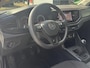 Volkswagen Polo 1.0 Trendline - Navigatie I Airco I PDC I LED I Nwe Sport velgen 18 inch I Veiligheid pakket I Trekhaak