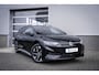 Volkswagen ID.7 Tourer Limited Edition | Achterbank in ongelijke delen neerklapbaar incl. middenarmsteun en doorlaadmogelijkheid | Afstandscontrolesysteem (Front Assist), met voetgangers- en fietsersherkenning | Automatische afstandsregeling (Adaptive Cruise Control)