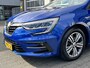 Renault Megane Estate 1.3 TCe Intens Airco Trekhaak 1700kg trekgewicht Cruise control Head up display Parkeersensoren voor en achter Telefoonverbinding Stuurwielbediening 5-Persoons Navigatiesysteem Lichtmetalenvelgen