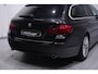 BMW 5-Serie Touring 535d Luxury line NAP Navi Head up Sportstoelen Leder Camera Harman Kardon PDC v+a