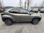 Toyota Yaris Cross HYBRID 115 FIRST EDITION STOEL/STUURVERW APPLE/ANDROID NAVI CLIMA AD-CRUISE 17” LM-VELGEN ALL SEASON