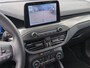 Ford Focus Wagon 1.0 Hybrid Titanium X Business | Pano | Cruise Control | Winter Pack | Camera | trekhaak | CarPlay | | Achteruitrijcamera | Apple Carplay/Android Auto|telefoonintegratie premium | Cruise control