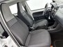 Volkswagen Up! 1.0 | 65 PK | Maps + More | Airco | All Season Banden | Bluetooth