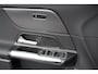 Mercedes-Benz GLA 200 163pk Automaat Progressive Navigatie Climate Control Camera Parkeer sensoren Stoelverwarming DAB Lichtmetalen velgen 18" Electrisch bedienbare achterklep