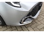 Toyota Corolla HYBRID 140 EL-ACHTERKLEP STOEL-STUUR & RUITENWISSERS VERW. PARK.SENSOREN V+A KEYLESS HALF-LEDER