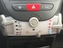 Toyota Aygo 1.0 VVT-i Dynamic Orange NL Auto Dealer Onderhouden Airco Bluetooth Radio LMV