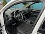 Skoda Karoq 1.5 TSI DSG AUT. Sportline Business PANO | CANTON.AUDIO | CARPLAY | TREKH.ELEK | STUUR/STOELVERW | DIGI.DASHB | ADAPT.CRUISE | CAM | LED | NAV | PDC | LMV