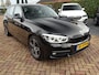 BMW 1-Serie 118i Executive | M-sportst | Sportstoelen | All-season | All Black | Uniek!