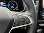 Renault Zoe R135 Iconic 52 kWh | NAP | 96% SOH | Trekhaak | Pack Winter | Navigatie groot | Achteruitrijcamera | Dodehoek detectie | Lichtmetaal 17'' | Climate Control |