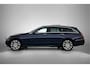 Mercedes-Benz E-klasse Estate 200 Avantgarde Premium | Trekhaak | Alarm SCM3 | Burmester Sound | Leder | Panorama schuifdak | Privacy Glass | Parkeerpakket met 360°-camera | NL 1e eigenaars auto | Inclusief 24 maanden Mercedes-Benz Certified garantie voor Europa.
