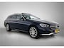 Mercedes-Benz E-klasse Estate 200 Avantgarde Premium | Trekhaak | Alarm SCM3 | Burmester Sound | Leder | Panorama schuifdak | Privacy Glass | Parkeerpakket met 360°-camera | NL 1e eigenaars auto | Inclusief 24 maanden Mercedes-Benz Certified garantie voor Europa.
