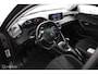 Peugeot 2008 1.2 PureTech Blue Lease Allure | Lichtmetaal 16 inch | Trekhaak | All seasons | Cruise controle | PDC |DEALER-STAAT