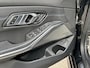 BMW 3-Serie Touring 330e M Pakket | Leder/Pano-Schuifdak/20-inch/Cruise Adaptief/H&K