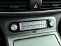 Hyundai Kona Electric EV PREMIUM 64 kWh | SoH 95% | TWO TONE | NAVI | CLIMA | CRUISE | CAMERA | HUD | LEDER | STUUR- & STOELVERWARMING | PDC VOOR & ACHTER | DODEHOEK DETECTIE | KREILL | PRIVACY GLASS | WLTP 481 KM! |