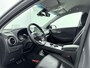 Hyundai Kona Electric EV PREMIUM 64 kWh | SoH 94%! | 3 FASEN | WARMTEPOMP | STOEL- & STUURVERWARMING | STOELVENTILATIE | CRUISE ADAPT. | DODEHOEKDETECTIE | CAMERA | LEDER | NAVI | CLIMA |
