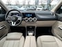 Mercedes-Benz GLA 250 e AMG Line AUTOMAAT | TREKHAAK | HYBRIDE | PARKEER ASSISTENT | 360gr CAMERA | WIDE SCREEN | CREME LEATHER PACK INTERIEUR | UNIEKE AUTO | LAGE KM STAND 53.801km |