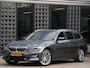 BMW 3-Serie TOURING 320e LEER/ CAMERA/ ELEKT. KLEP/ SFEERVERLICHTING/ 18" BREEDSET MET 4 NIEUWE ALL-SEASON BANDEN