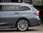 BMW 3-Serie TOURING 320e LEER/ CAMERA/ ELEKT. KLEP/ SFEERVERLICHTING/ 18" BREEDSET MET 4 NIEUWE ALL-SEASON BANDEN