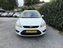 Ford Focus Wagon 1.6 Trend | Airco | Cruise Control | Elekt. Ramen | LMV | Trekhaak | Privacy Glass | APK tot 02-03-2027!