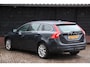 Volvo V60 2.0 D2 Summum Business Leer/Stoelverwarming/Navigatie/Parkeersensor