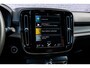 Volvo XC40 2.0 B4 R-Design | Trekhaak | Achteruitrijcamera | Parkeersensoren | Keyless Entry | Elektrische Achterklep | Navigatie | Apple Carplay | Android Auto | Stoelverwarming