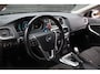 Volvo V40 Cross Country 1.6 T4 Momentum Navigatie/parkeersensor/Trekhaak/17"inch Lmv