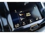 Volvo XC60 2.0 T8 Twin Engine AWD R-Design | Plug-in Hybrid (PHEV) | Bowers Wilkins | Nappaleder | Stoelventilatie | Stoelmassage | Achteruitrijcamera | Kinderzitjes | BLIS | Cruise Control Adaptief | Panoramadak