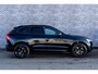 Volvo XC60 2.0 T6 Plug-in hybrid AWD Ultra Black Edition | Facelift | Trekhaak | Harman Kardon Audio | Head-up Display | 360 Graden Camera | Panoramadak | Lichtmetalen Velgen 21 inch | Elektrisch Verstelbare Voorstoelen | Keyless Entry | BLIS