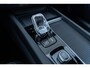 Volvo XC60 2.0 T6 Plug-in hybrid AWD Ultra Black Edition | Facelift | Trekhaak | Harman Kardon Audio | Head-up Display | 360 Graden Camera | Panoramadak | Lichtmetalen Velgen 21 inch | Elektrisch Verstelbare Voorstoelen | Keyless Entry | BLIS
