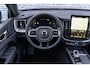Volvo XC60 2.0 T6 Plug-in hybrid AWD Ultra Black Edition | Facelift | Trekhaak | Harman Kardon Audio | Head-up Display | 360 Graden Camera | Panoramadak | Lichtmetalen Velgen 21 inch | Elektrisch Verstelbare Voorstoelen | Keyless Entry | BLIS