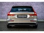 Volvo V60 2.0 T6 Plug-in hybrid AWD Ultimate Dark | Long Range | 360 Graden Camera | Nappaleder | Stoelmassage | Stoelventilatie | Lichtmetalen Velgen 19 inch | Head-up Display | Harman Kardon Audio | Elektrisch Verstelbare Voorstoelen | Panoramadak