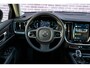 Volvo V60 2.0 T6 Plug-in hybrid AWD Ultimate Dark | Long Range | 360 Graden Camera | Nappaleder | Stoelmassage | Stoelventilatie | Lichtmetalen Velgen 19 inch | Head-up Display | Harman Kardon Audio | Elektrisch Verstelbare Voorstoelen | Panoramadak