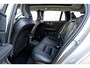 Volvo V60 2.0 T6 Plug-in hybrid AWD Ultimate Dark | Long Range | 360 Graden Camera | Nappaleder | Stoelmassage | Stoelventilatie | Lichtmetalen Velgen 19 inch | Head-up Display | Harman Kardon Audio | Elektrisch Verstelbare Voorstoelen | Panoramadak