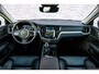 Volvo V60 2.0 T6 Plug-in hybrid AWD Ultimate Dark | Long Range | 360 Graden Camera | Nappaleder | Stoelmassage | Stoelventilatie | Lichtmetalen Velgen 19 inch | Head-up Display | Harman Kardon Audio | Elektrisch Verstelbare Voorstoelen | Panoramadak