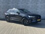 Volvo XC60 2.0 T6 Plug-in hybrid AWD Ultra Black Edition | Trekhaak | Harman Kardon Audio | Head-up Display | 360 Graden Camera | Panoramadak | Lichtmetalen Velgen 21 inch | Elektrisch Verstelbare Voorstoelen | Keyless Entry | BLIS