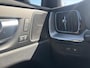 Volvo XC60 2.0 T6 Plug-in hybrid AWD Ultra Black Edition | Trekhaak | Harman Kardon Audio | Head-up Display | 360 Graden Camera | Panoramadak | Lichtmetalen Velgen 21 inch | Elektrisch Verstelbare Voorstoelen | Keyless Entry | BLIS