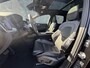 Volvo XC60 2.0 T6 Plug-in hybrid AWD Ultra Black Edition | Trekhaak | Harman Kardon Audio | Head-up Display | 360 Graden Camera | Panoramadak | Lichtmetalen Velgen 21 inch | Elektrisch Verstelbare Voorstoelen | Keyless Entry | BLIS