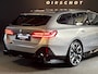 BMW 5-Serie Touring 520i High Executive Edition M Stuurverwarming/Bower&Wilkins/21"/Glazendak/Trekhaak/ 360Camera/M Gordels/