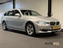 BMW 3-Serie Touring 316i High Executive|LEDER|PANO|GROOT NAVI|DEALER ONDERHOUDEN