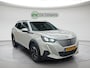 Peugeot e-2008 EV Allure Pack 50 kWh | SOH 93% | Stoelverwarming | Camera | Cruise Control | Carplay | Incl. BTW