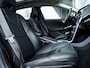 Volvo V40 Cross Country 1.5 T3 Polar+ Luxury | Trekhaak | Harman & Kardon | Panoramadak | Stoelverwarming | Camera | LED Koplampen | Rundlederen Bekleding | Navigatie | Keyless Entry | DAB+ | Privacy Glas | Metallic Lak |
