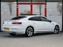 Volkswagen Arteon 1.5 TSI Business R | Origineel NL | 3x R-Line | Stoelverwarming | Schuif/ Kantel Panorama Dak | Camera | Adaptieve Cruise Control | Verwarmd Voorruit | LED Koplampen | Virtual Cockpit | 2e Eigenaar | Lederen Bekleding |