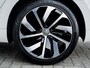 Volkswagen Arteon 1.5 TSI Business R | Origineel NL | 3x R-Line | Stoelverwarming | Schuif/ Kantel Panorama Dak | Camera | Adaptieve Cruise Control | Verwarmd Voorruit | LED Koplampen | Virtual Cockpit | 2e Eigenaar | Lederen Bekleding |