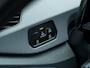 Volkswagen ID.3 First 58 kWh | Origineel NL | Stoelverwarming | Stuurwiel Verwarmd | 4 Seizoensbanden | 1ST | Navigatie | Adaptieve Cruise Control | Apple Carplay | Android Auto | Metallic Lak | 18'' Lichtmetalen Velgen |