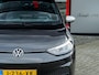 Volkswagen ID.3 First 58 kWh | Origineel NL | Stoelverwarming | Stuurwiel Verwarmd | 4 Seizoensbanden | 1ST | Navigatie | Adaptieve Cruise Control | Apple Carplay | Android Auto | Metallic Lak | 18'' Lichtmetalen Velgen |