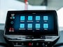 Volkswagen ID.3 First 58 kWh | Origineel NL | Stoelverwarming | Stuurwiel Verwarmd | 4 Seizoensbanden | 1ST | Navigatie | Adaptieve Cruise Control | Apple Carplay | Android Auto | Metallic Lak | 18'' Lichtmetalen Velgen |